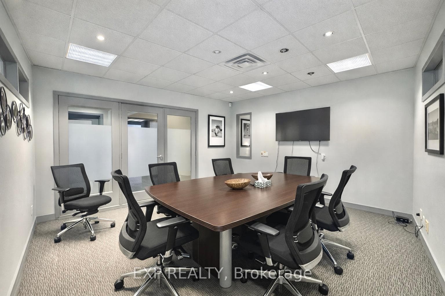 111 Sherwood Drive Unit 207 photo 4