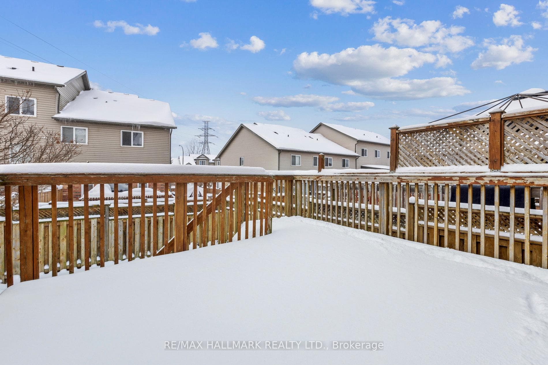 213 Snowdrop Crescent photo 39