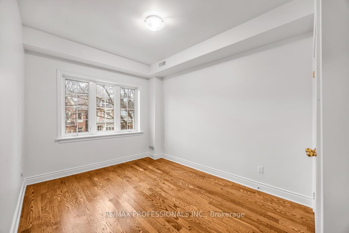 213 Major Street Unit UPPER photo 14