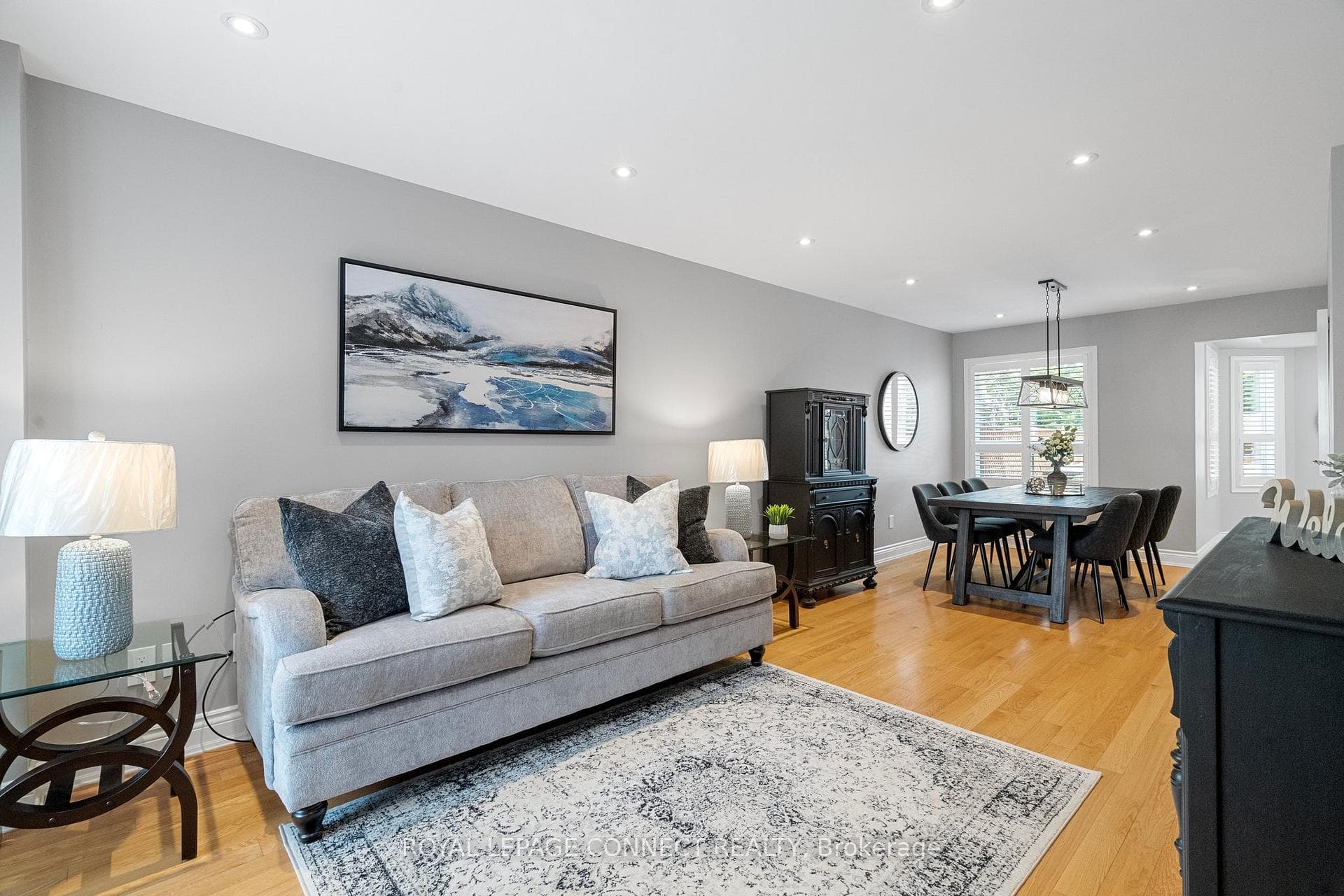 30 Chiswick Crescent photo 19