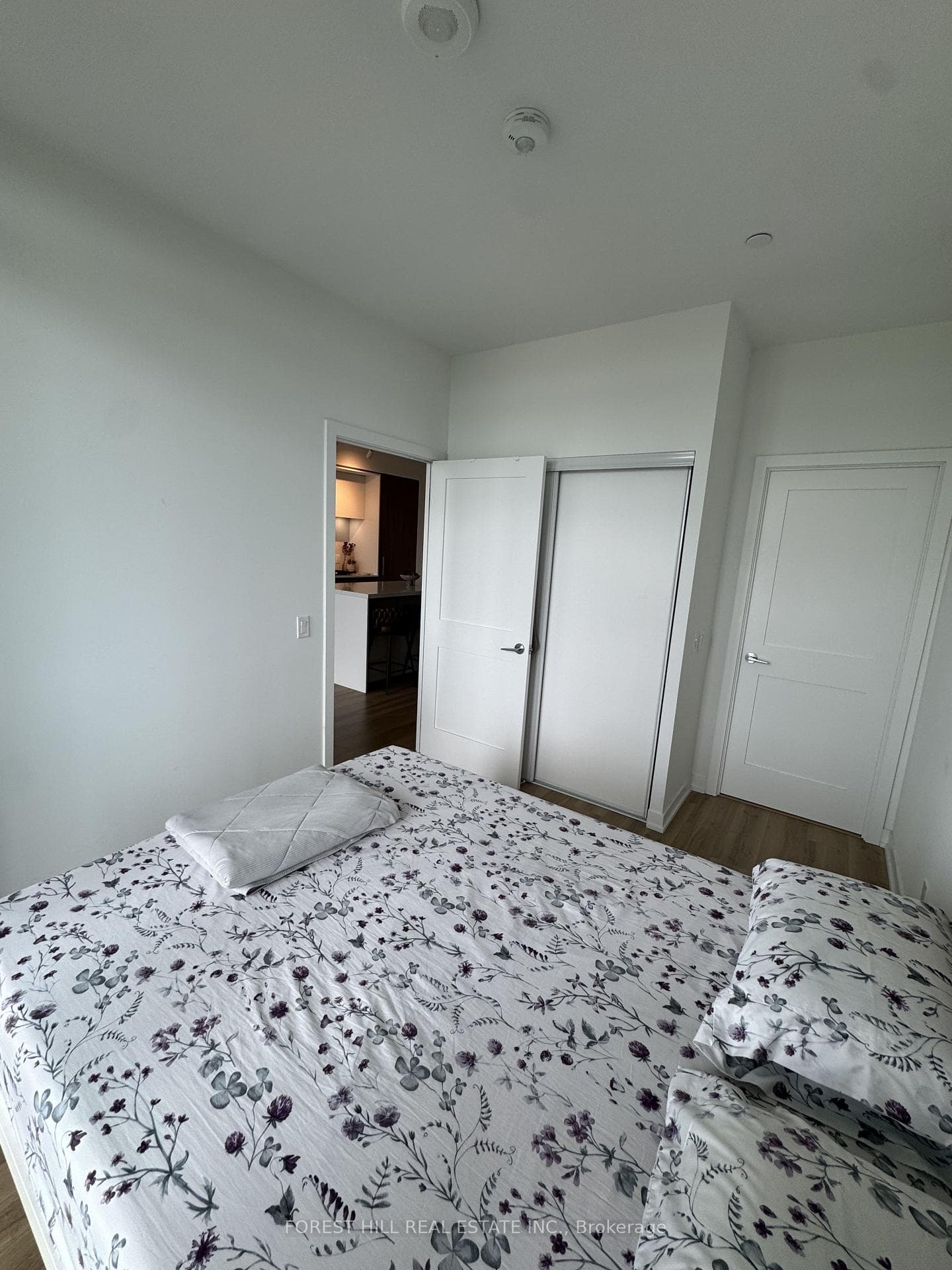 1 Hillsdale Avenue Unit 609 photo 23