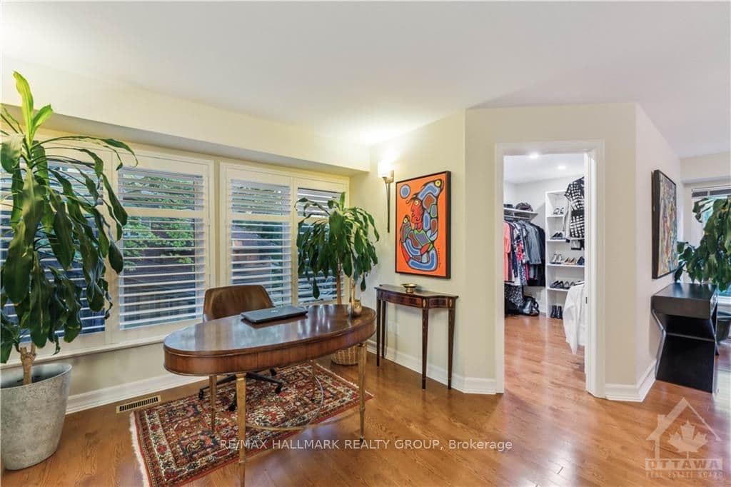 800 NIVENS Place photo 17