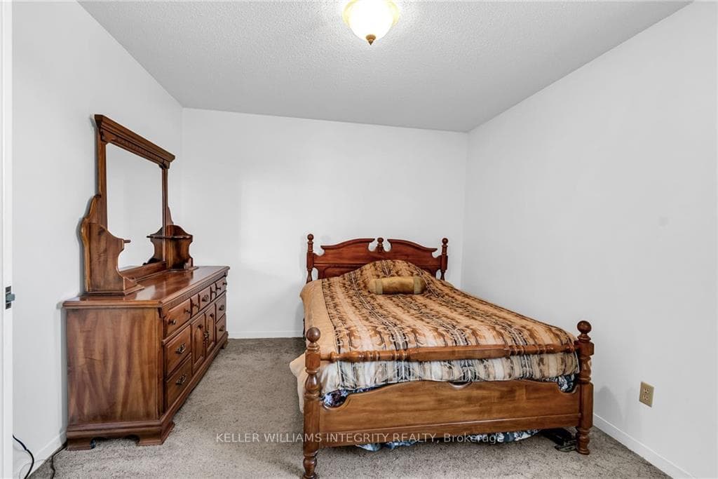 220 KENYON Street Unit 205 photo 5