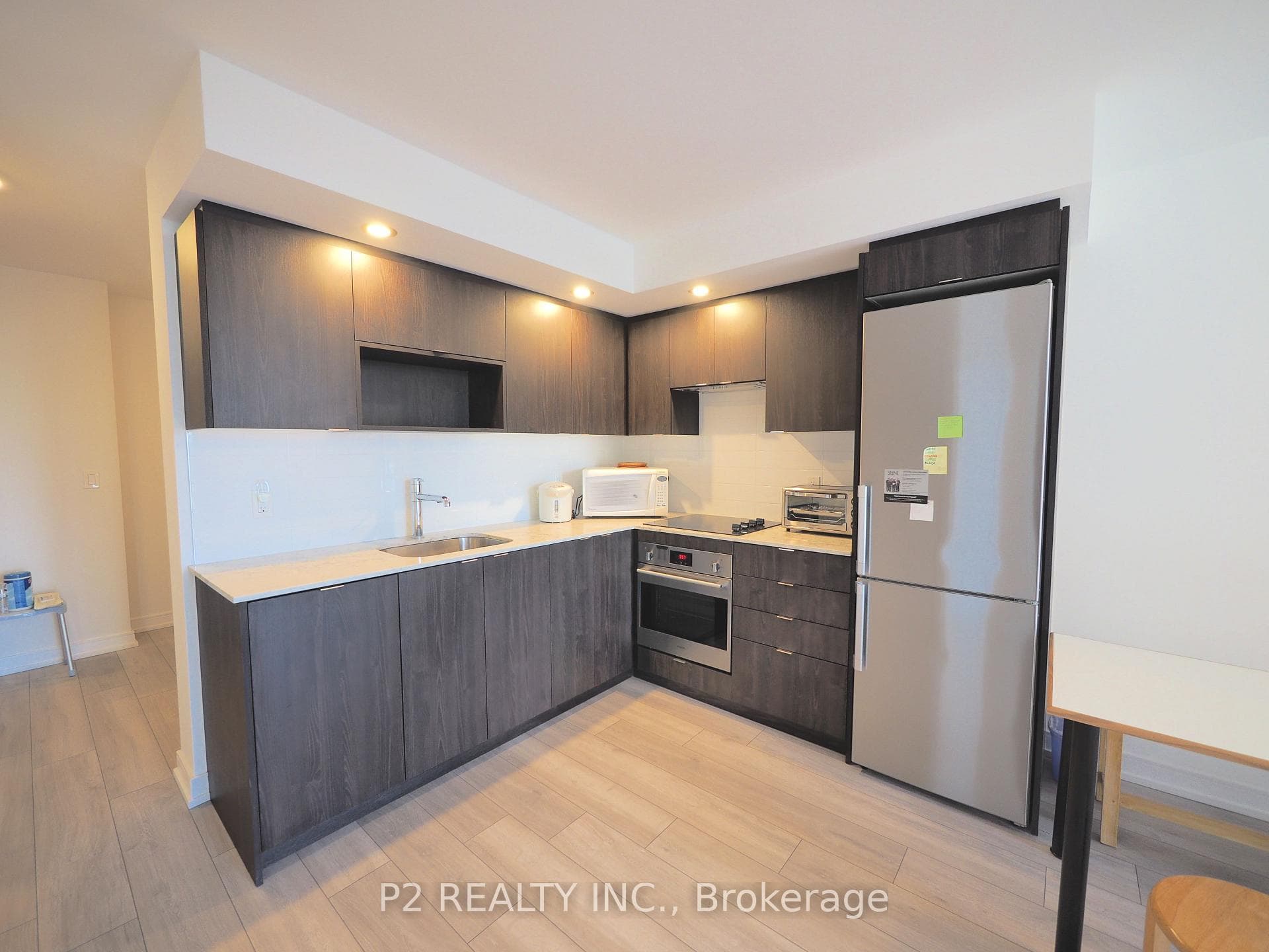 225 Village Green Square Unit 306 photo 13