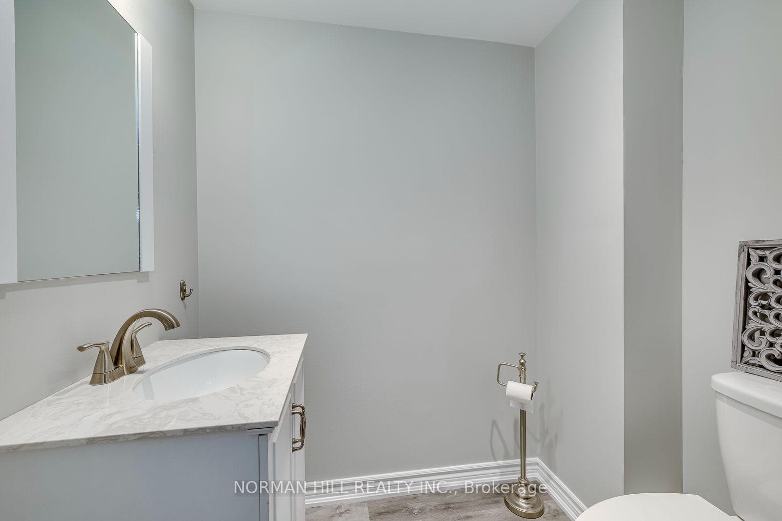 2491 Woburn Crescent photo 43