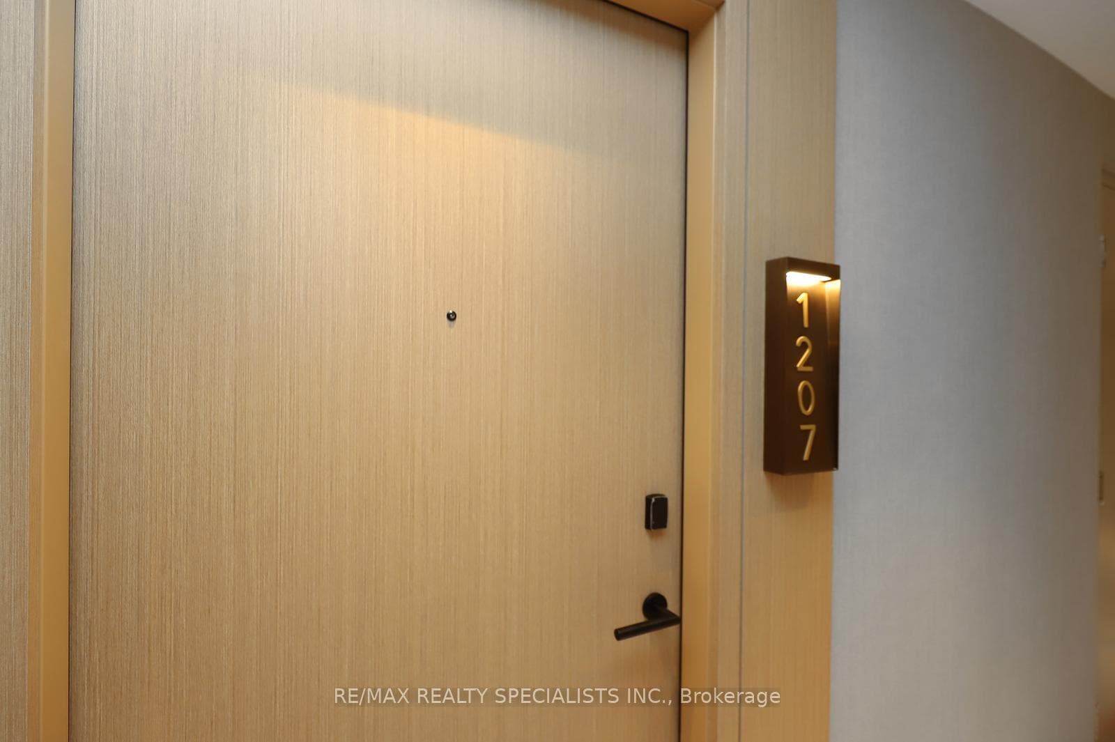 25 Cordova Avenue Unit 1207 photo 2