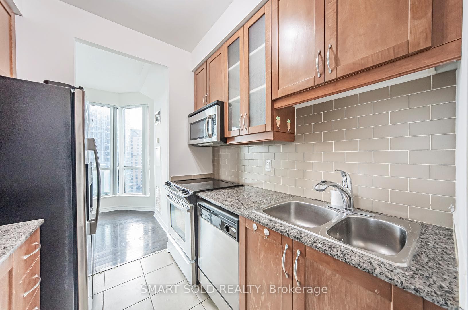 18 Holmes Avenue Unit 1103 photo 10