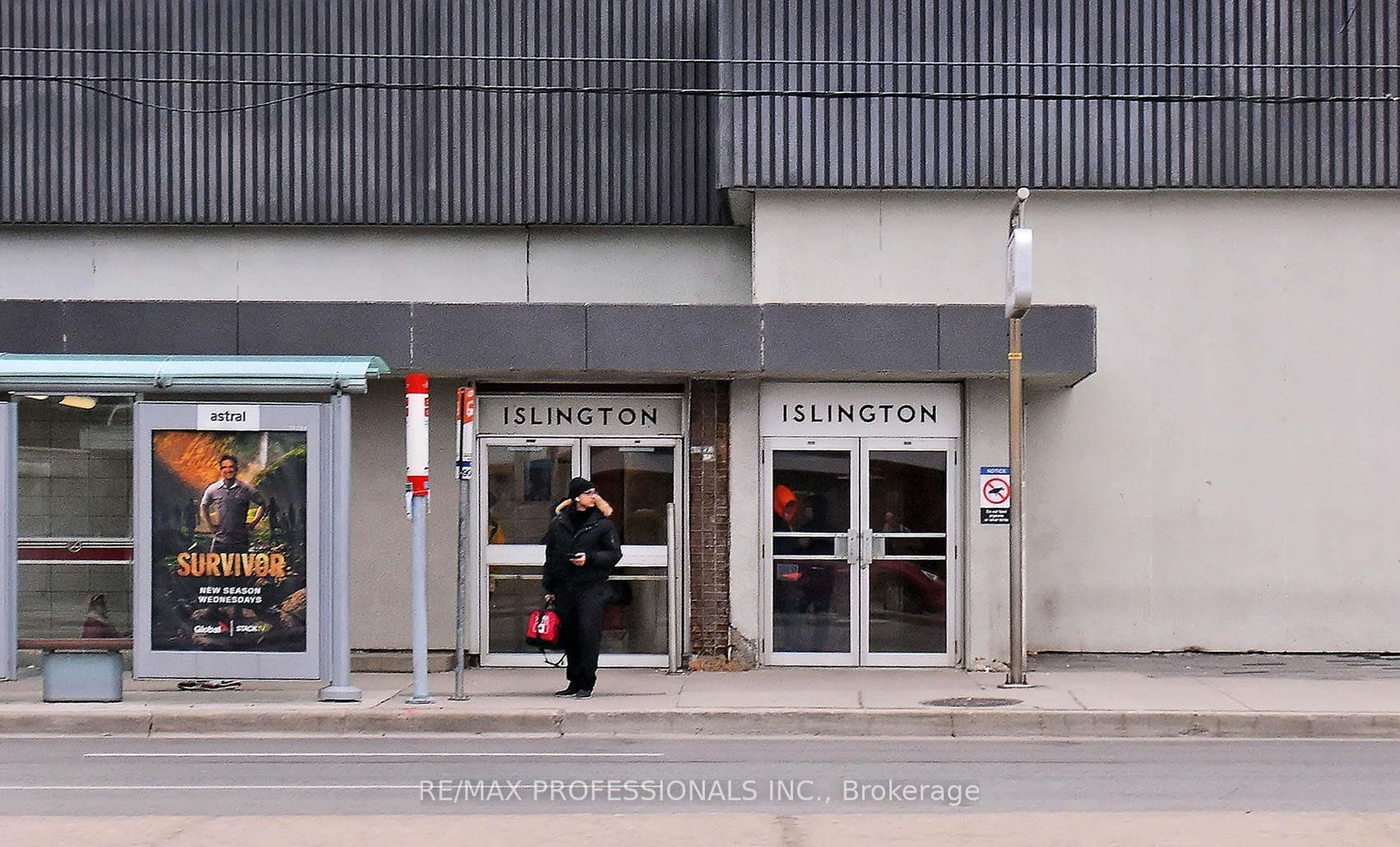 1213 Islington Avenue photo 25