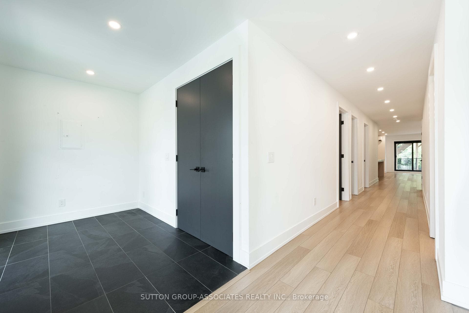 1059 Briar Hill Avenue Unit Main photo 6