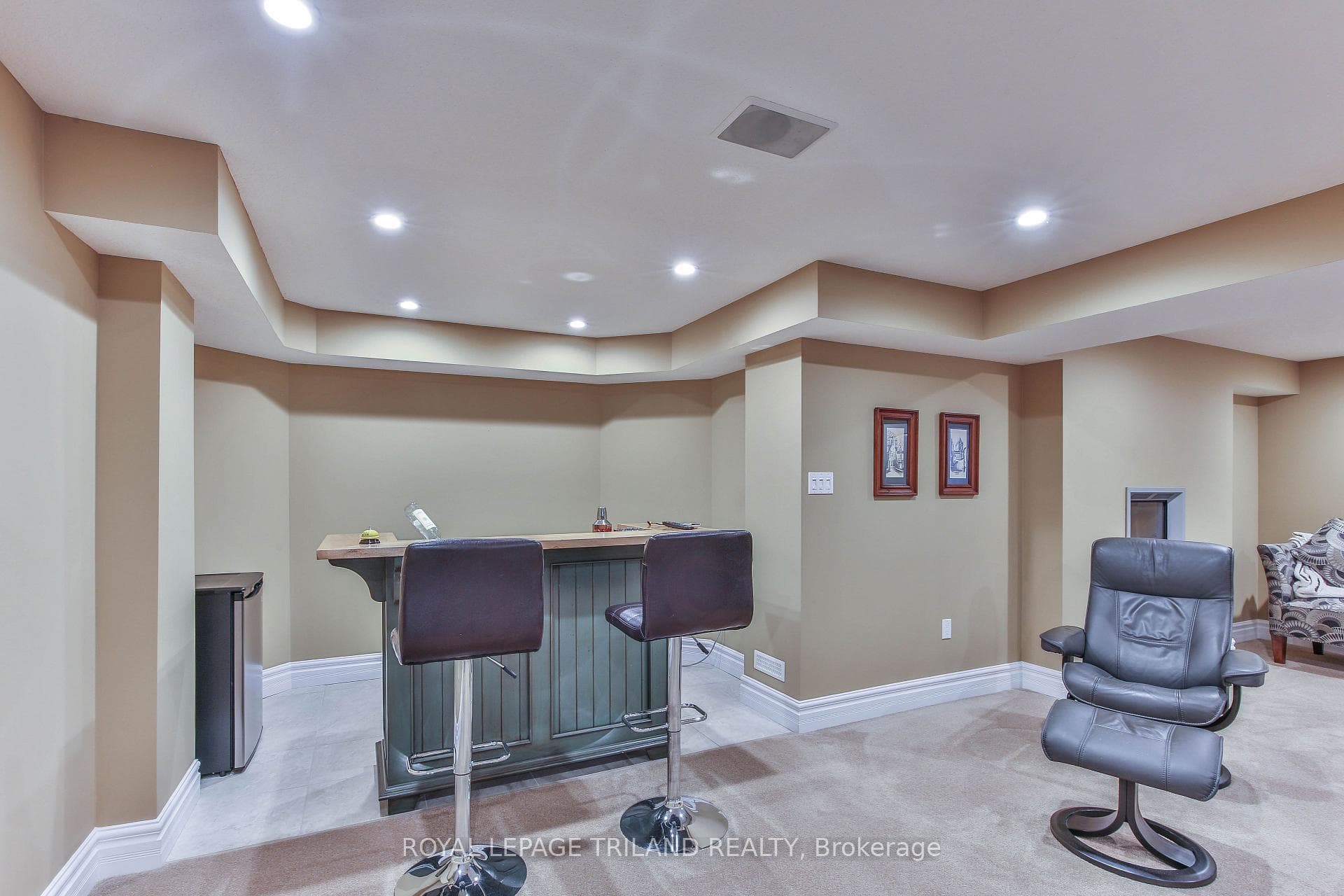 2129 PENNYROYAL Street photo 34