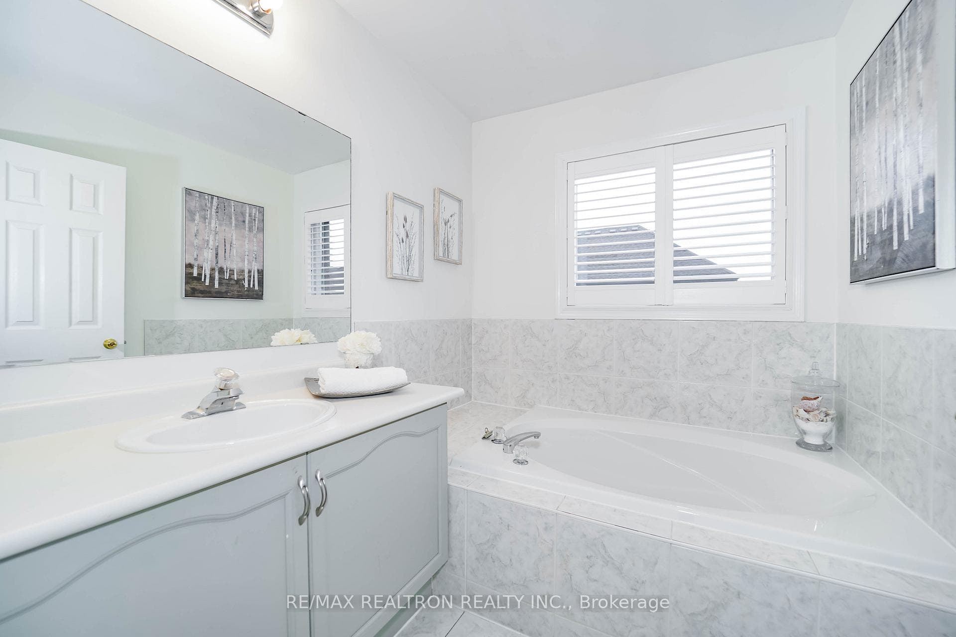 18 Jensen Court photo 31