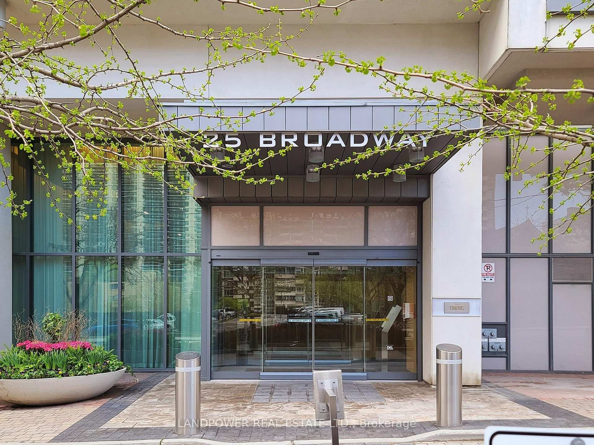 25 Broadway Avenue Unit 1804 photo 3
