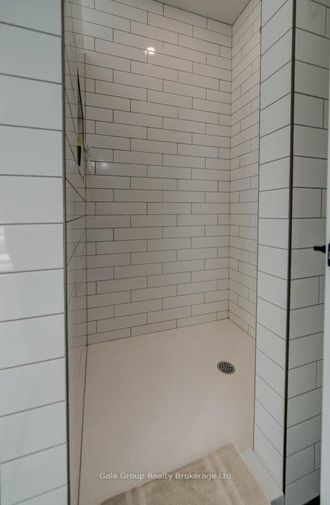 177 Tamarack Boulevard photo 21