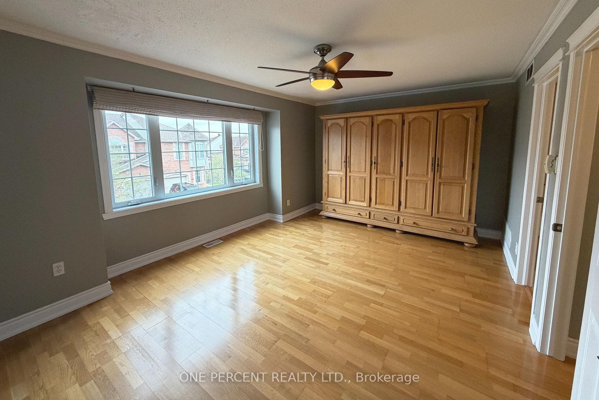 311 Southcrest Private photo 15