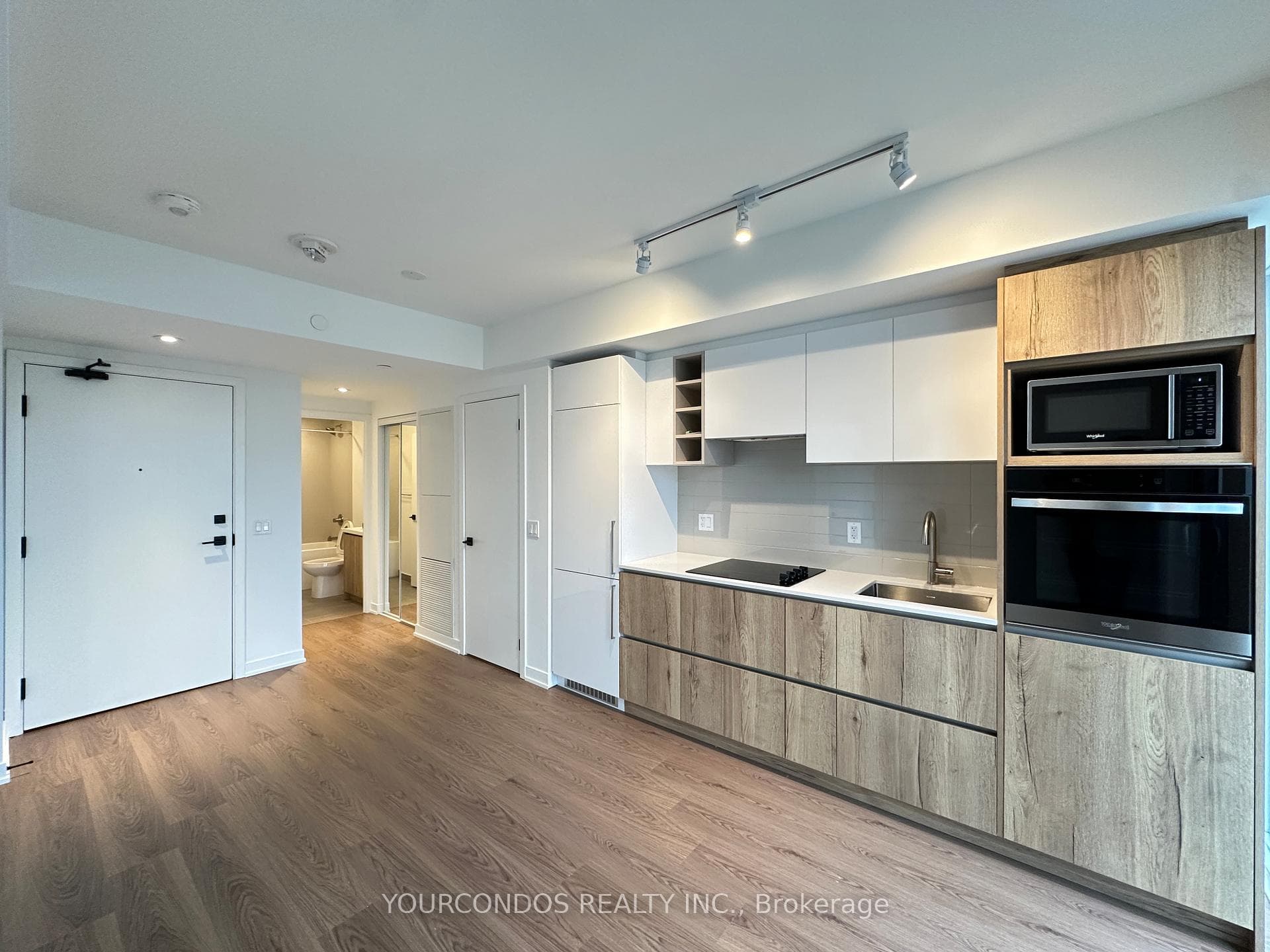 319 Jarvis Street Unit 3205 photo 4