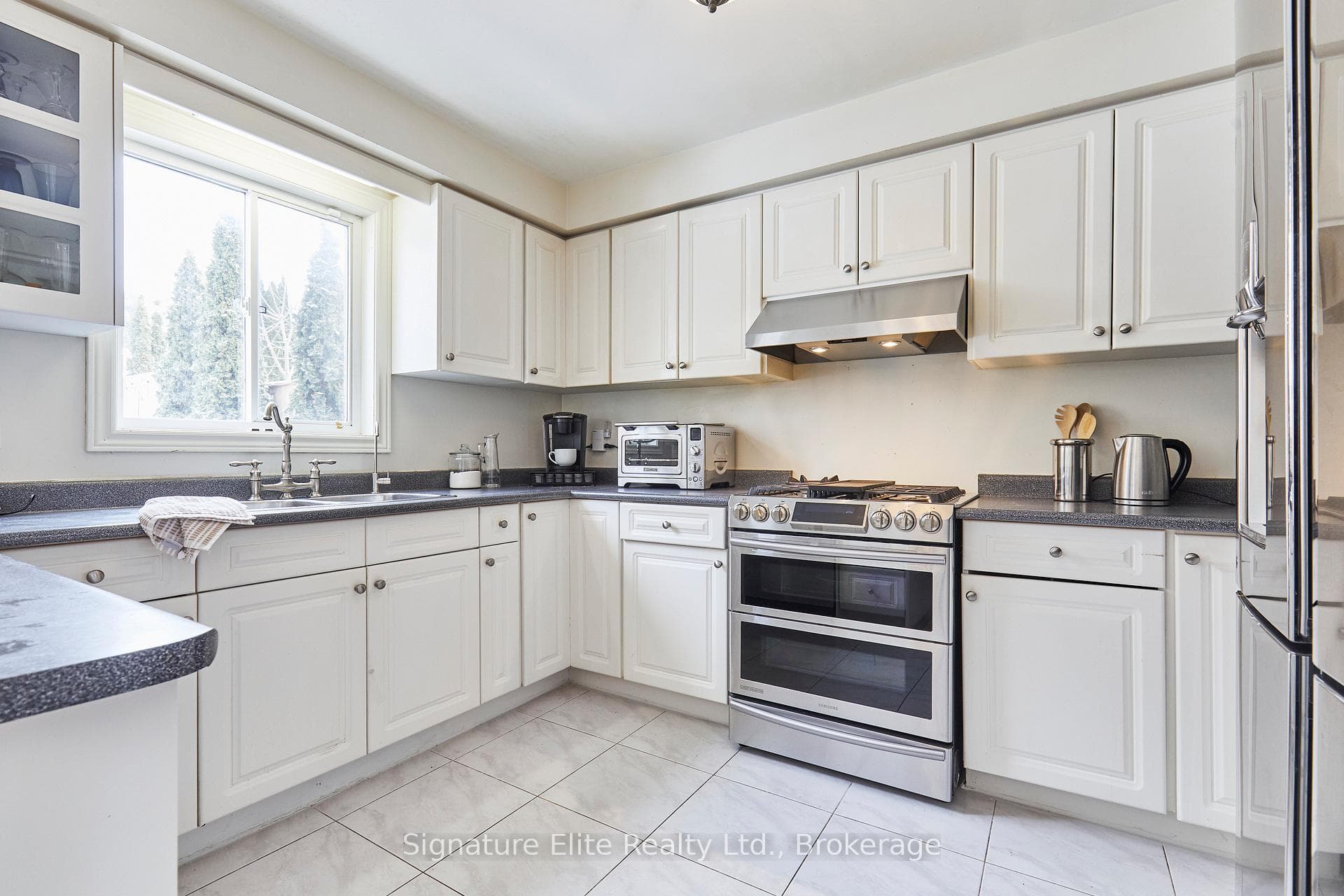159 Meadowvale Road photo 8