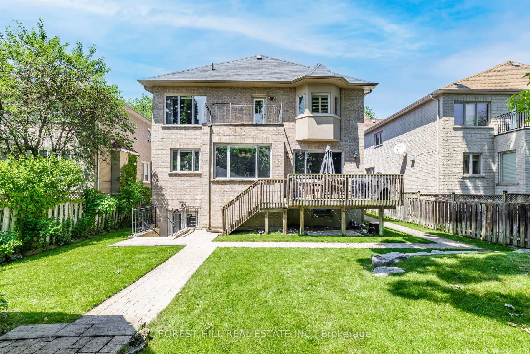 253 Dunview Avenue photo 35