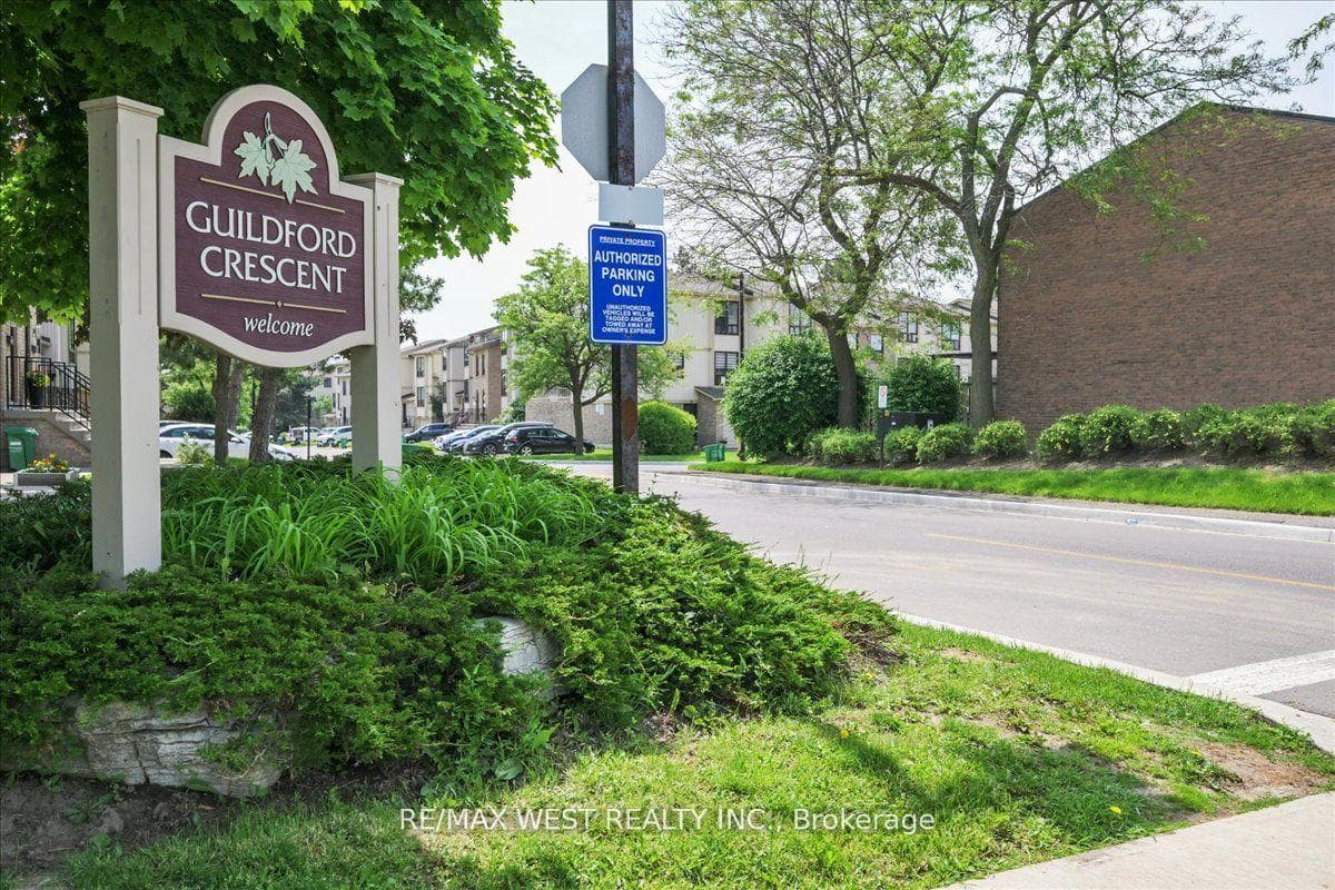 88 Guildford Crescent Unit 88 photo 14
