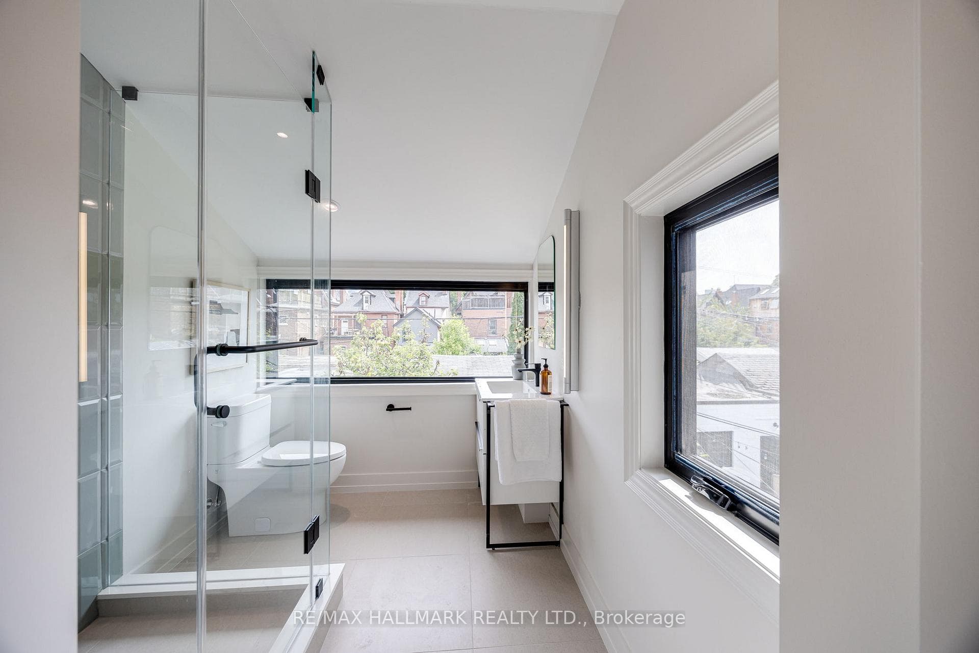 2nd Bedroom Ensuite