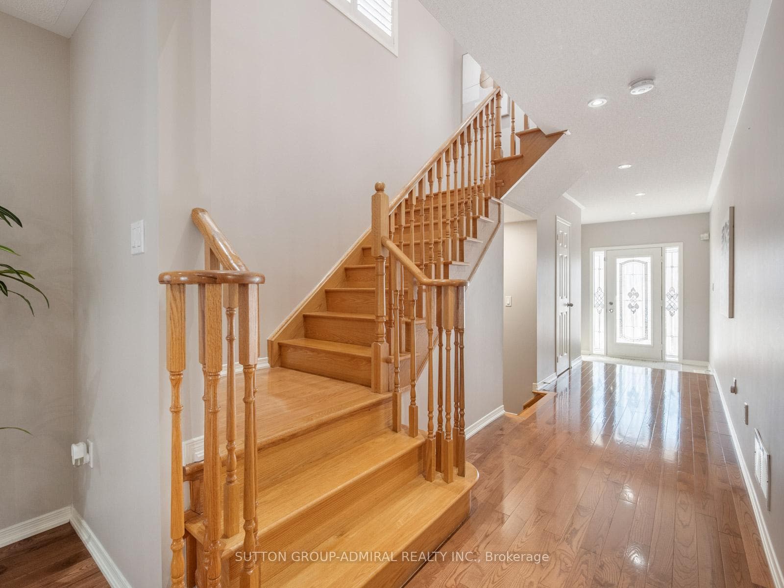 76 Orion Avenue photo 14