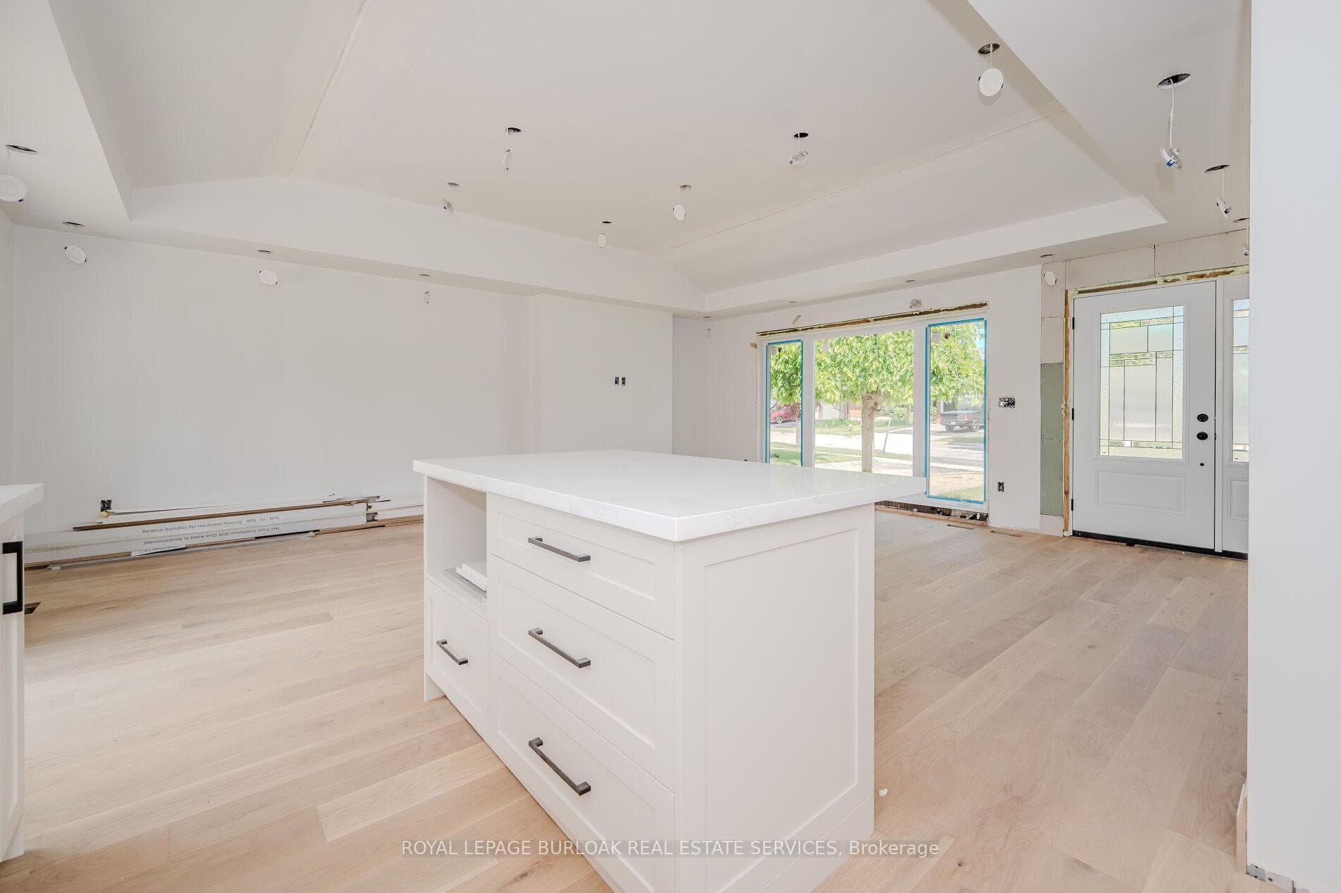 640 Dynes Road photo 14