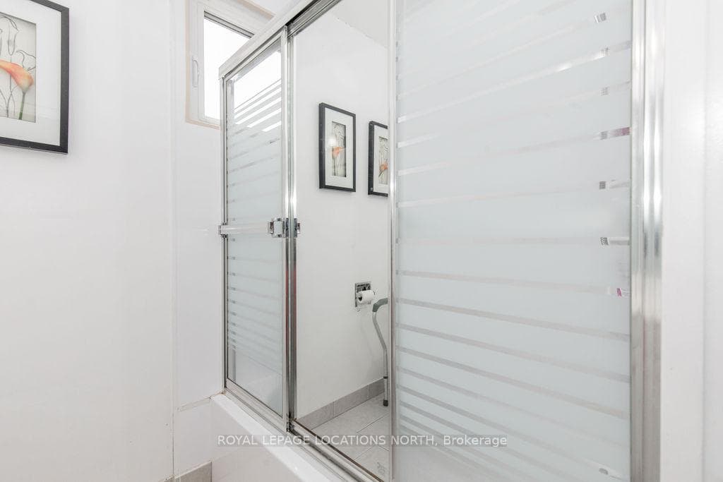 155 Oren Boulevard photo 26