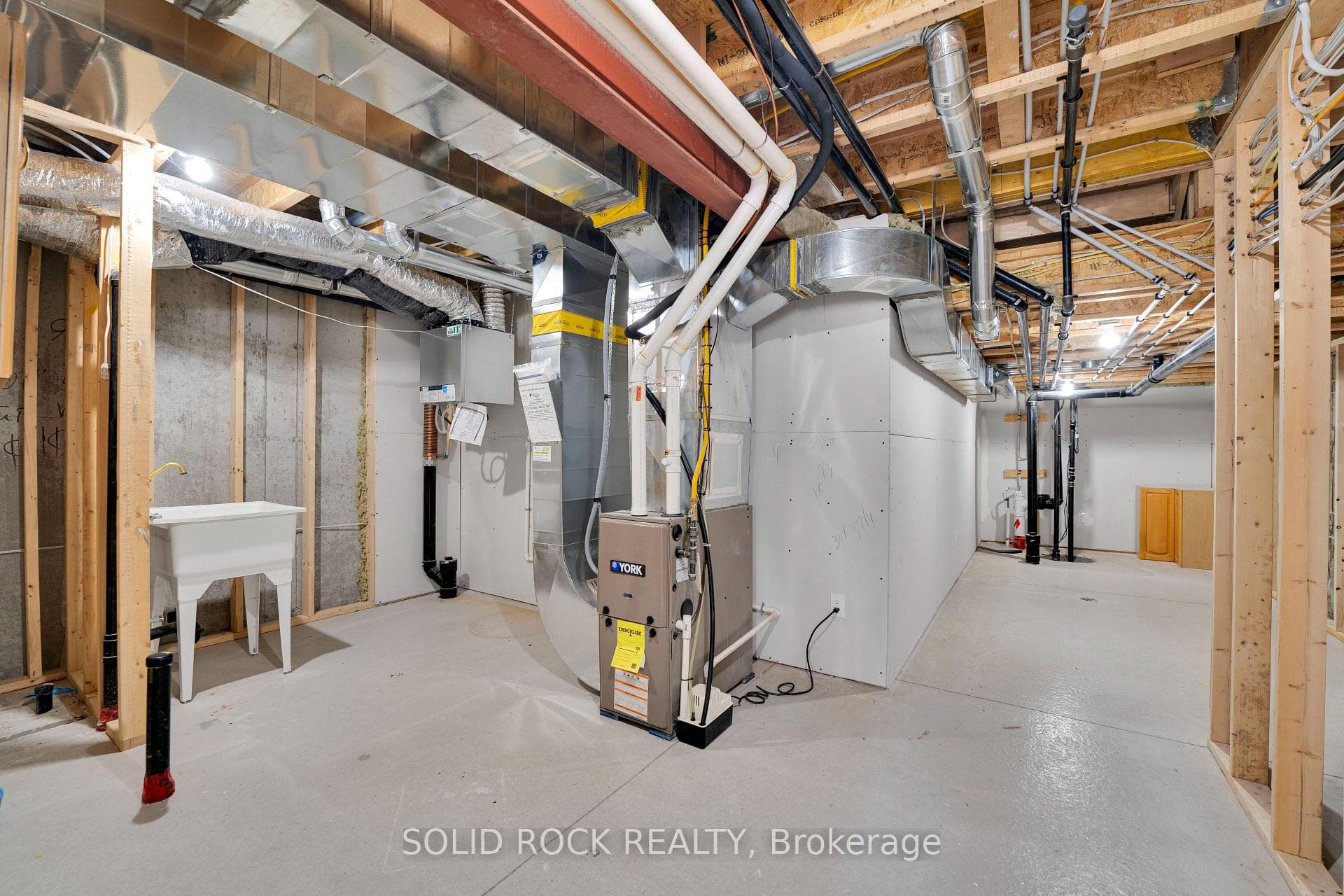 82 O'Donovan Drive photo 26