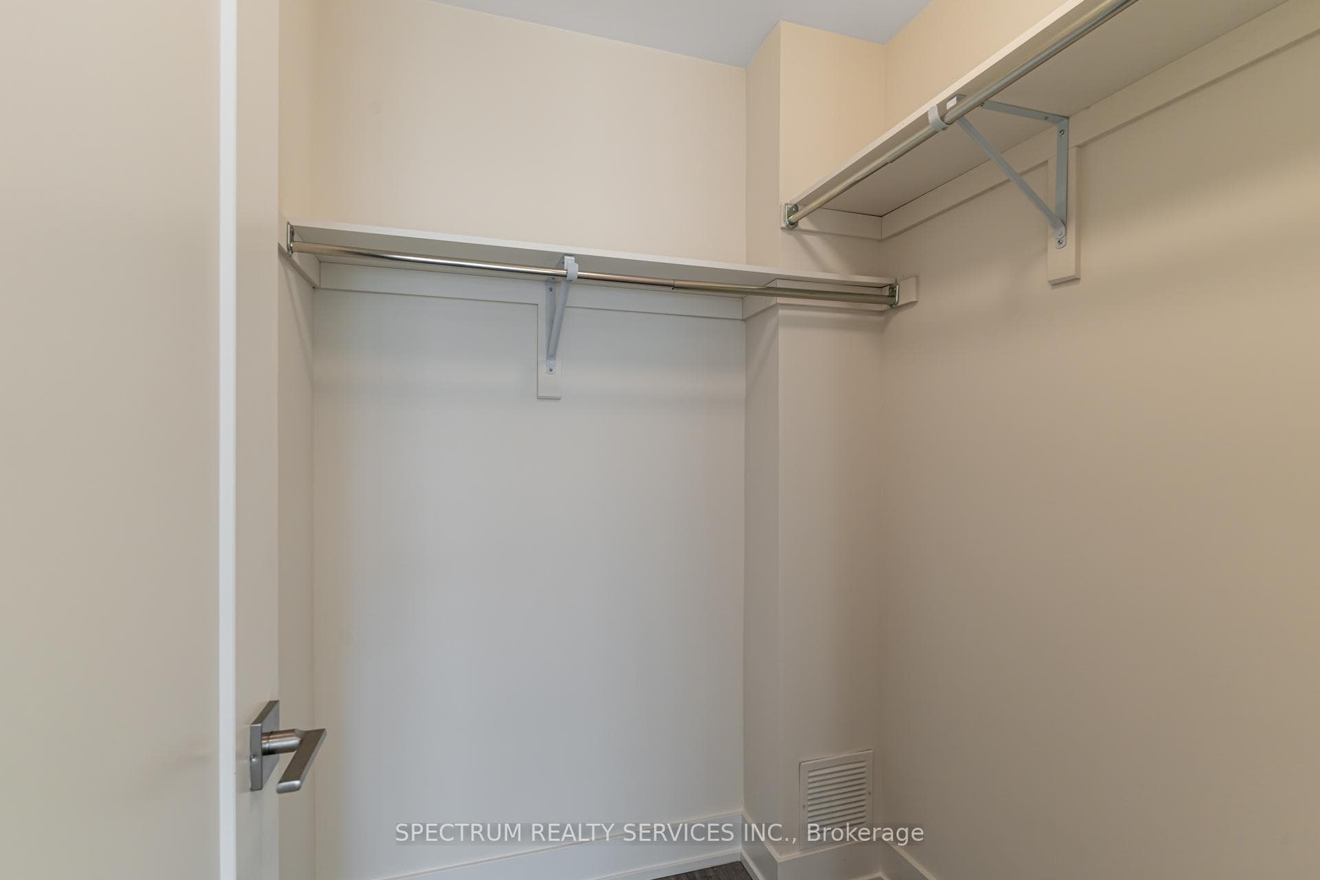 9 Phelps Lane Unit 10 photo 18