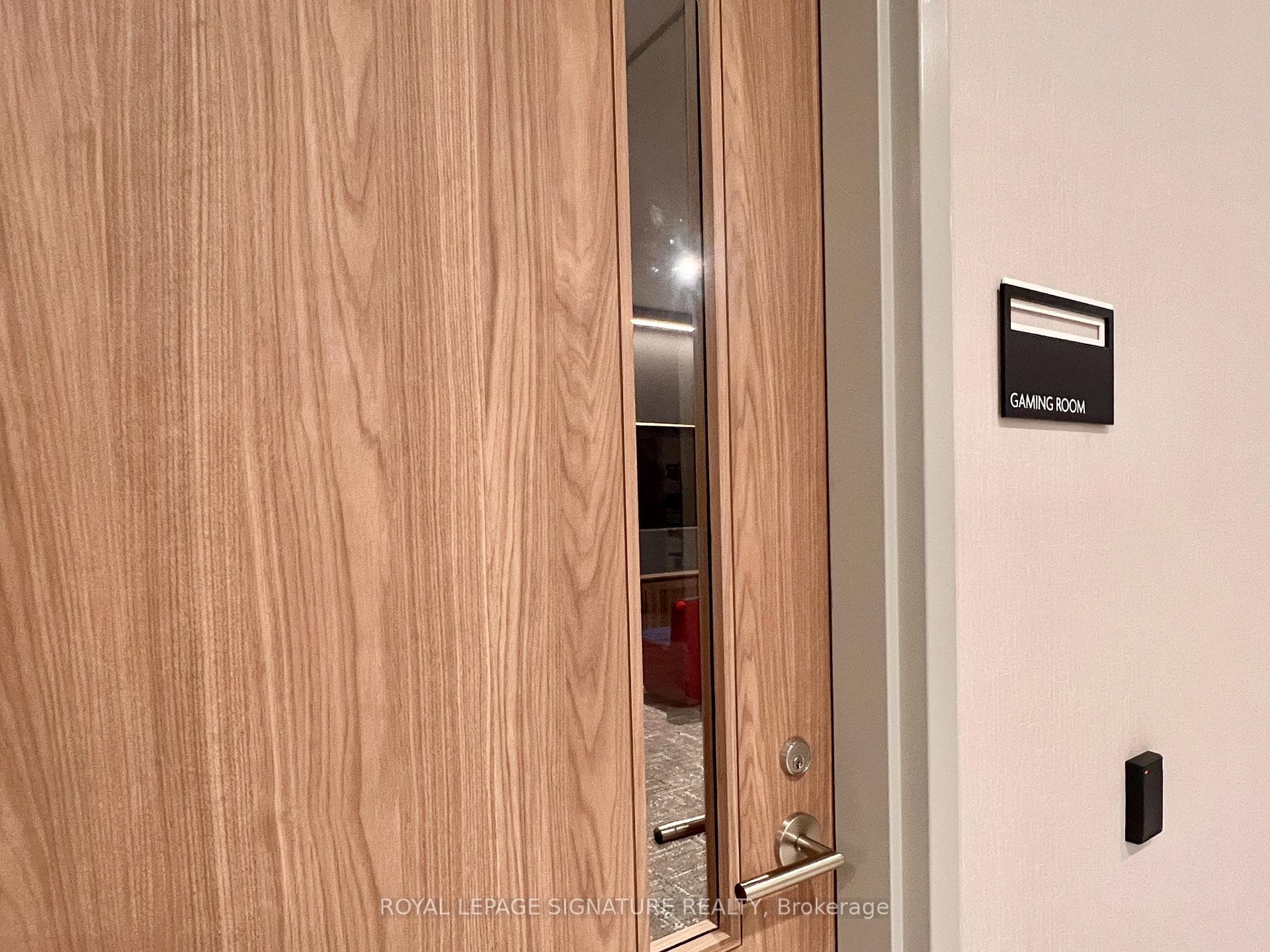 1 Quarrington Lane Unit 1609 photo 40