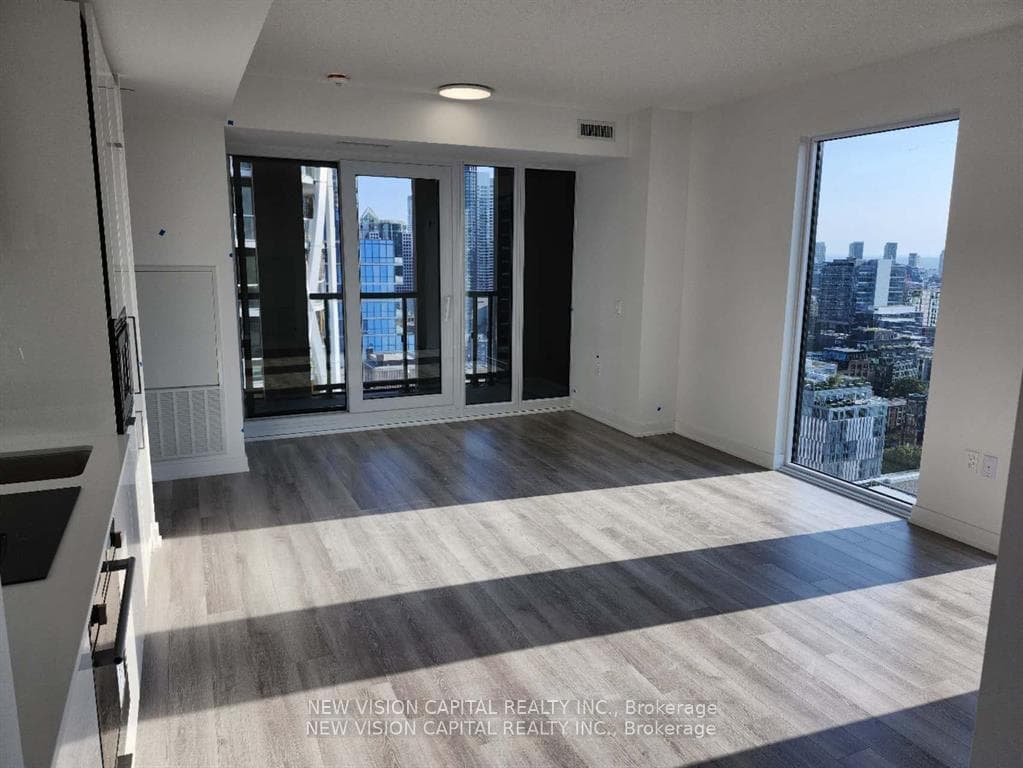 238 Simcoe Street Unit 2308 photo 6