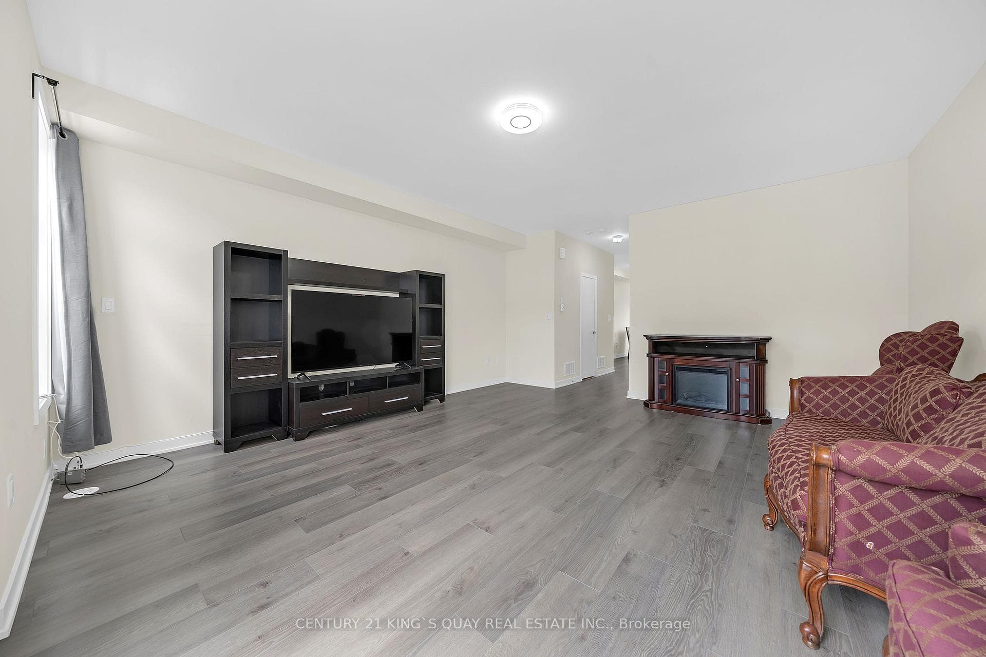 250 Finch Avenue Unit 33 photo 12