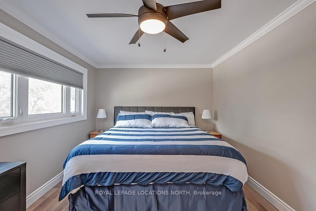 1270 Gainsborough Drive Unit 19 photo 27