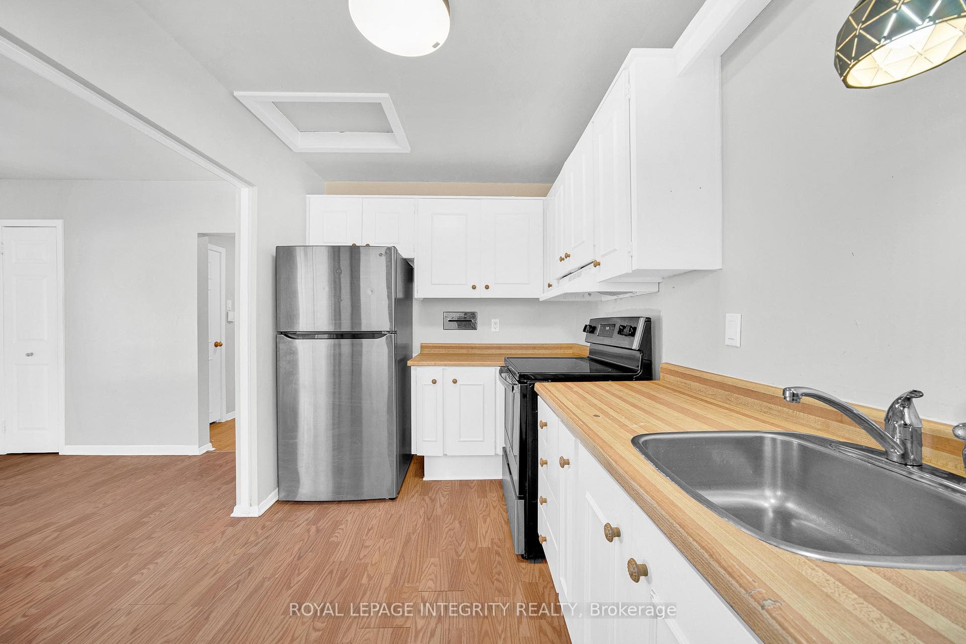 2681 NORBERRY Crescent photo 13
