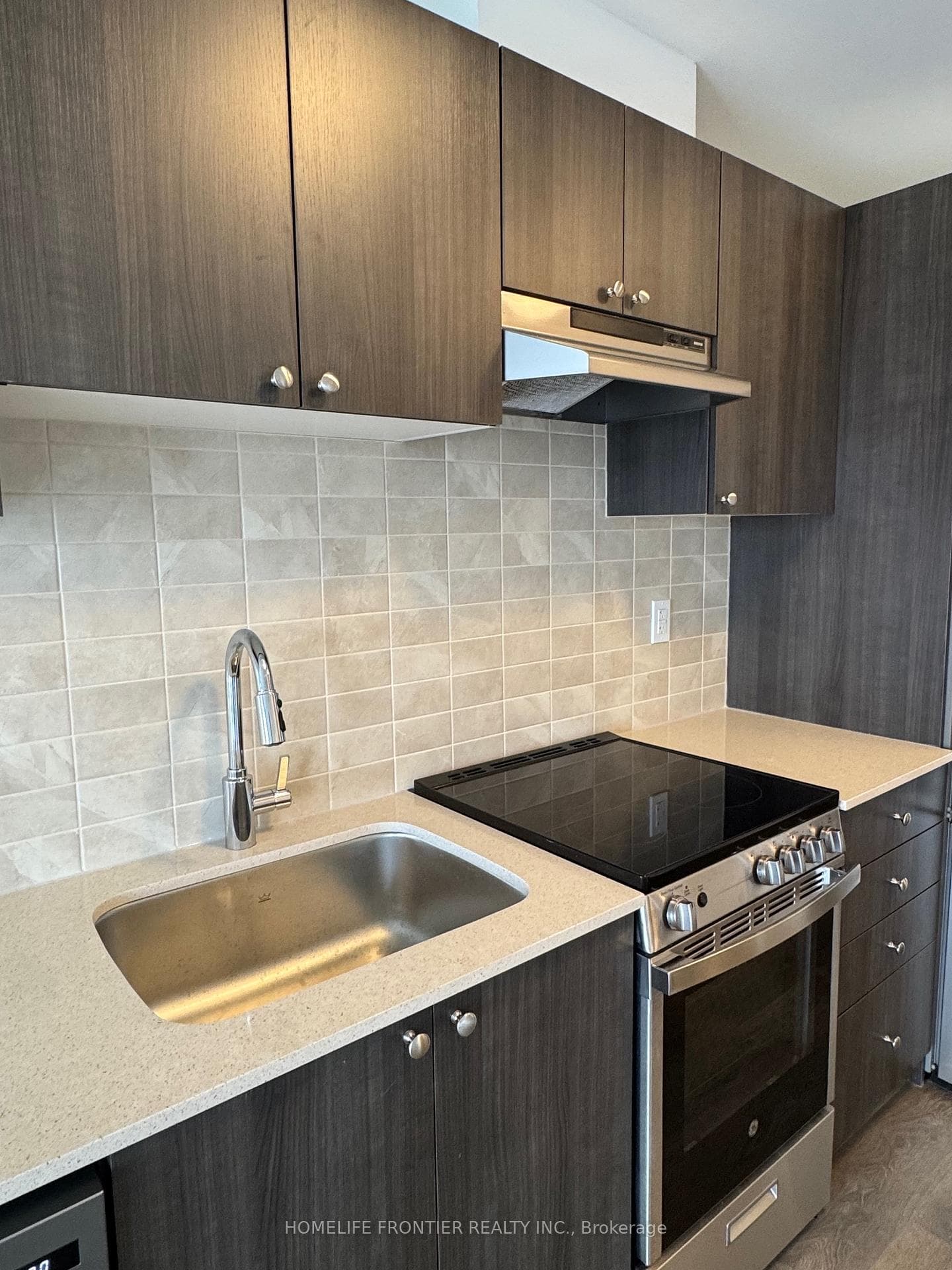 715 Davis Drive Unit B607 photo 3