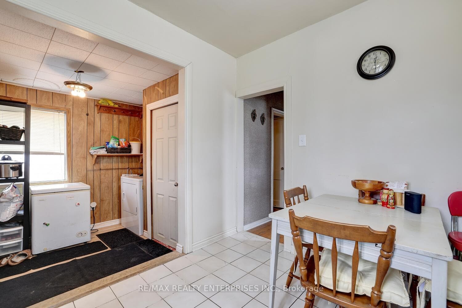 1091 Edgeleigh Avenue photo 13