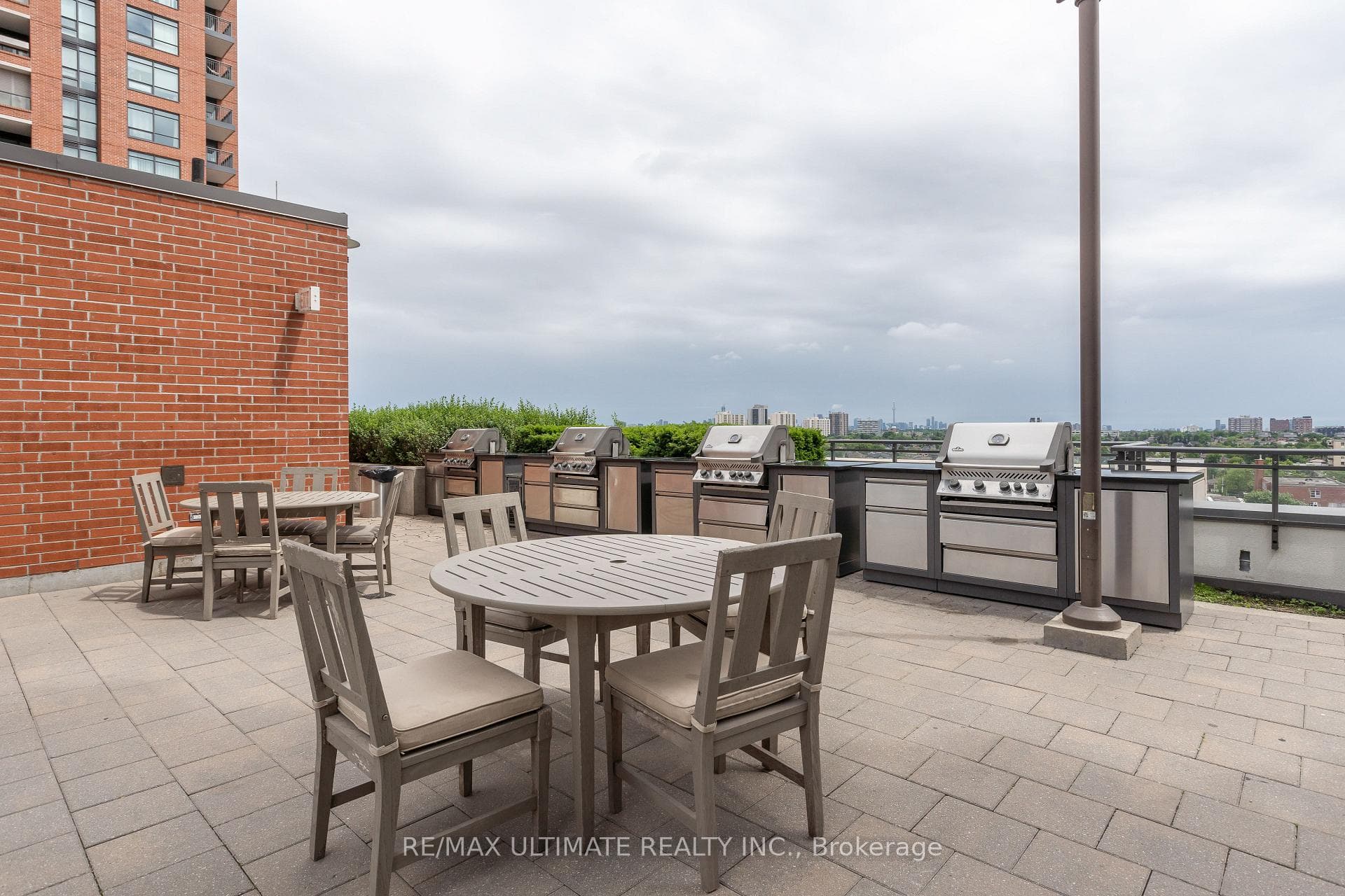 830 Lawrence Avenue Unit 308 photo 29