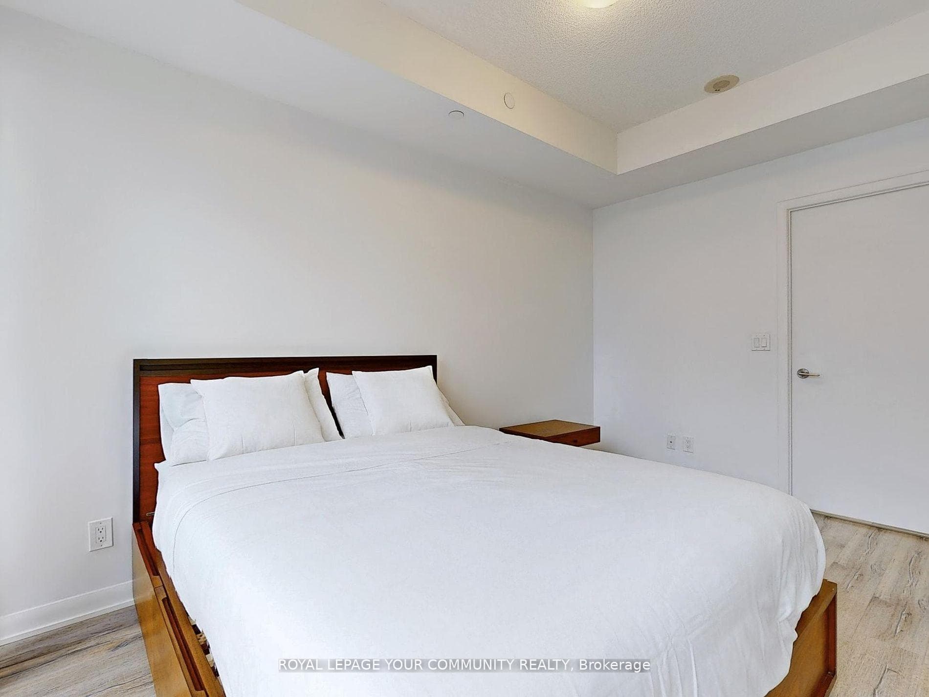 435 Richmond Street Unit 1501 photo 15