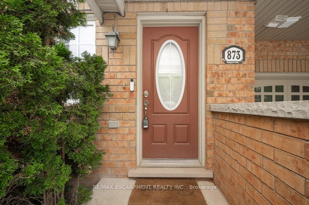 873 Jempson Path photo 4