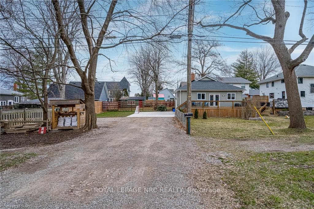 259 Lake Street photo 29