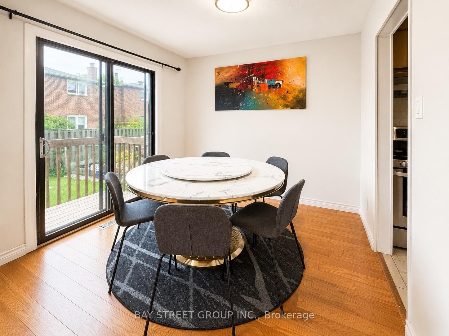 82 Radwell Crescent photo 8