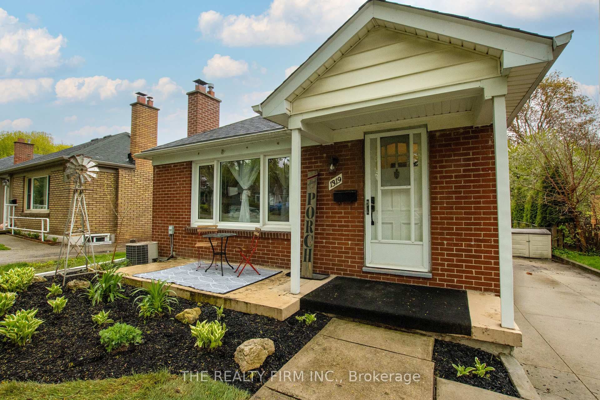 1319 Wilton Avenue photo 2