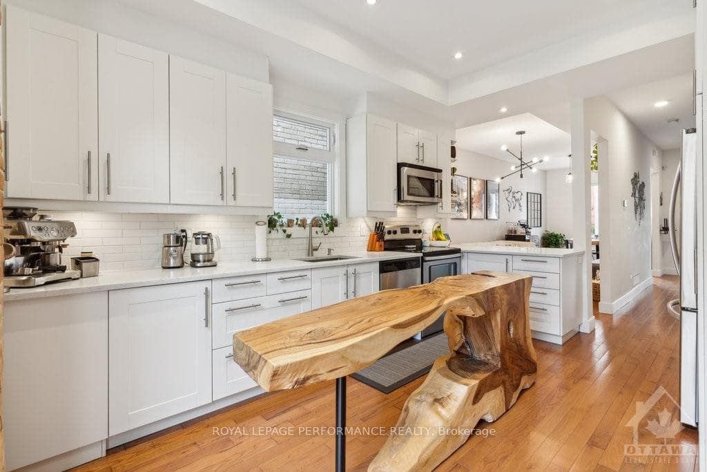 121 ROCHESTER Street photo 12