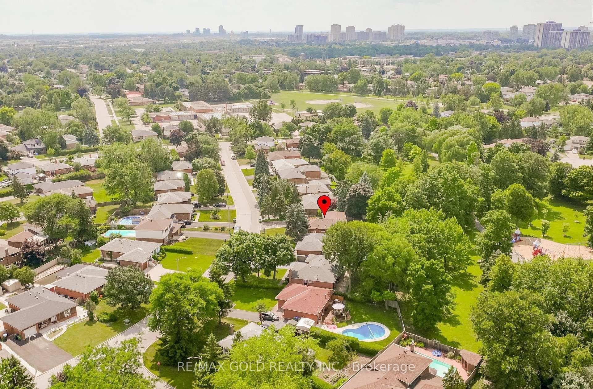 29 Devonshire Drive photo 44