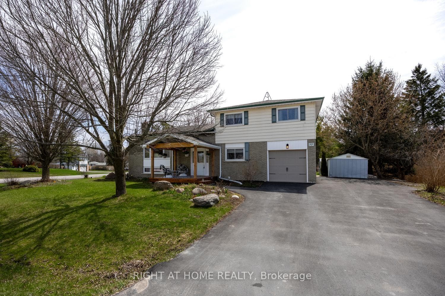 17 Crestview Avenue photo 32