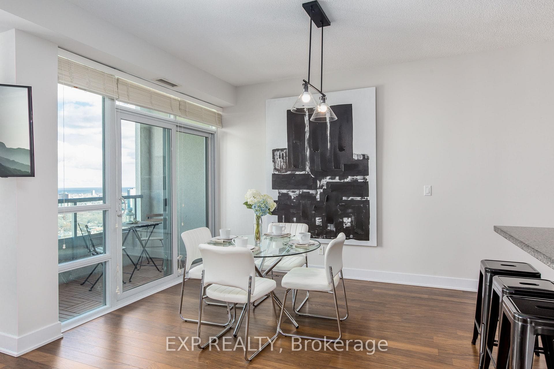 120 Homewood Avenue Unit 2904 photo 2