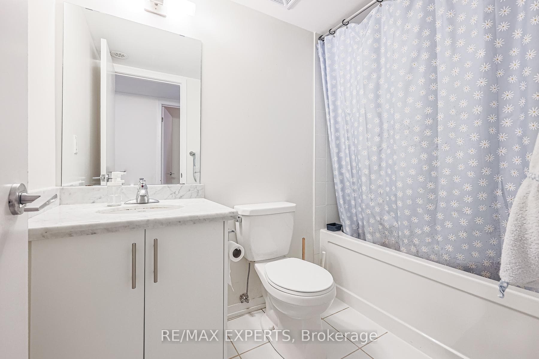 26 Bruce Street Unit B11 photo 11
