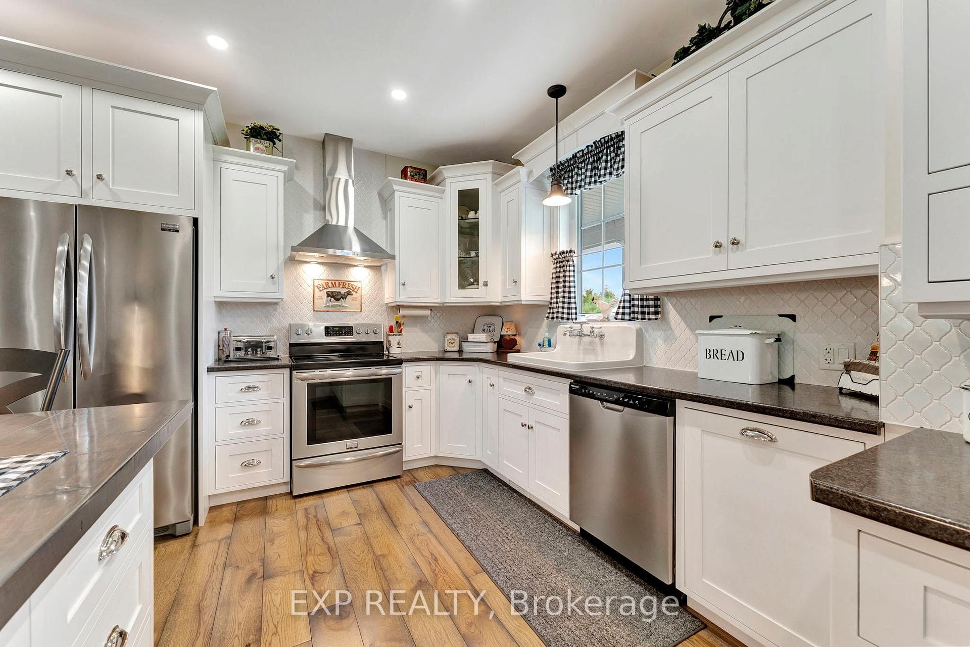 3034 Station Road photo 9
