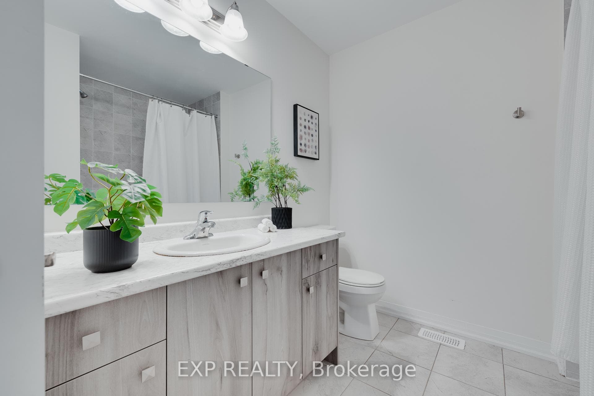 55 Freedom Crescent photo 18