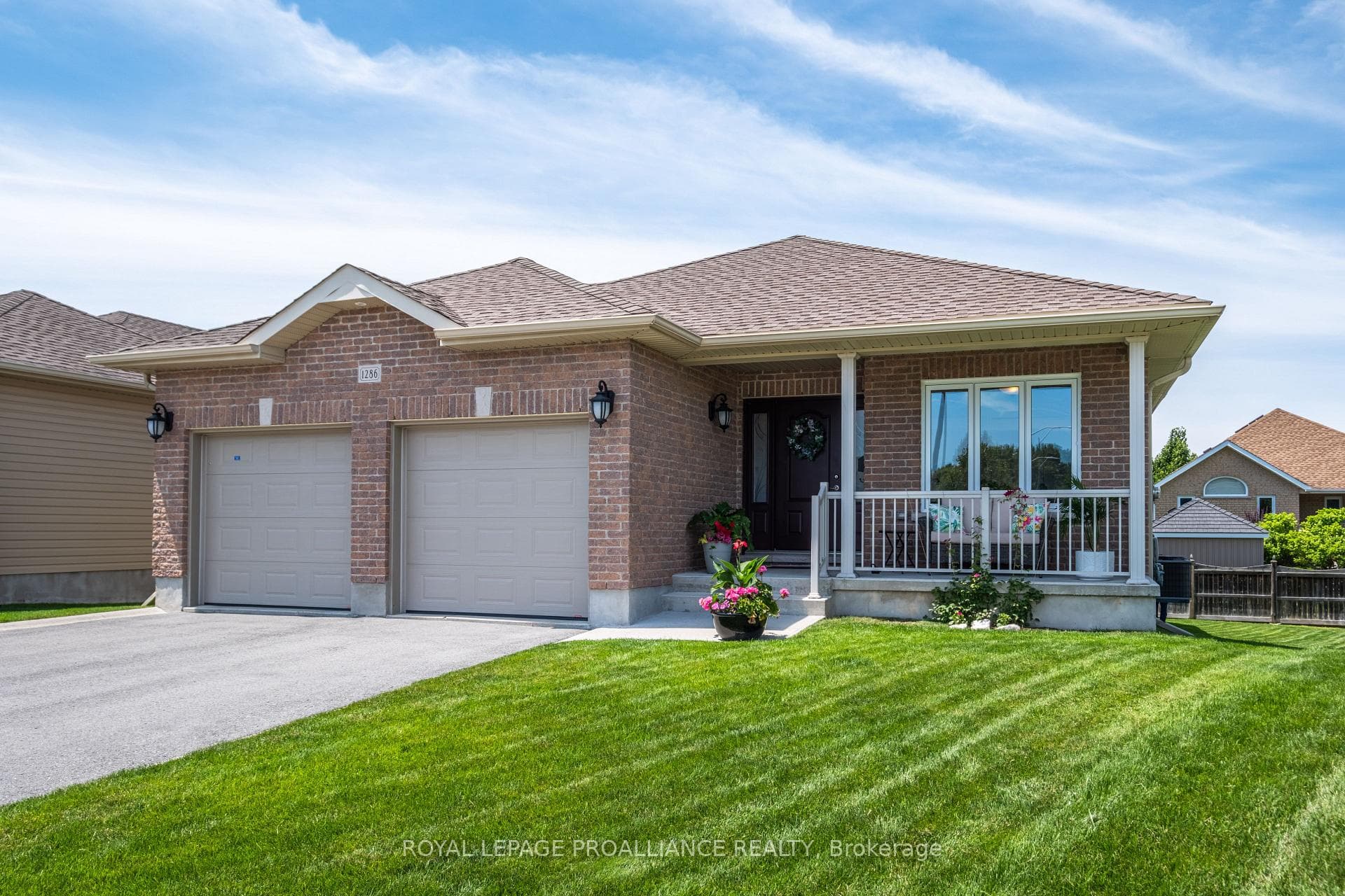 1286 Mazzolin Crescent photo 3