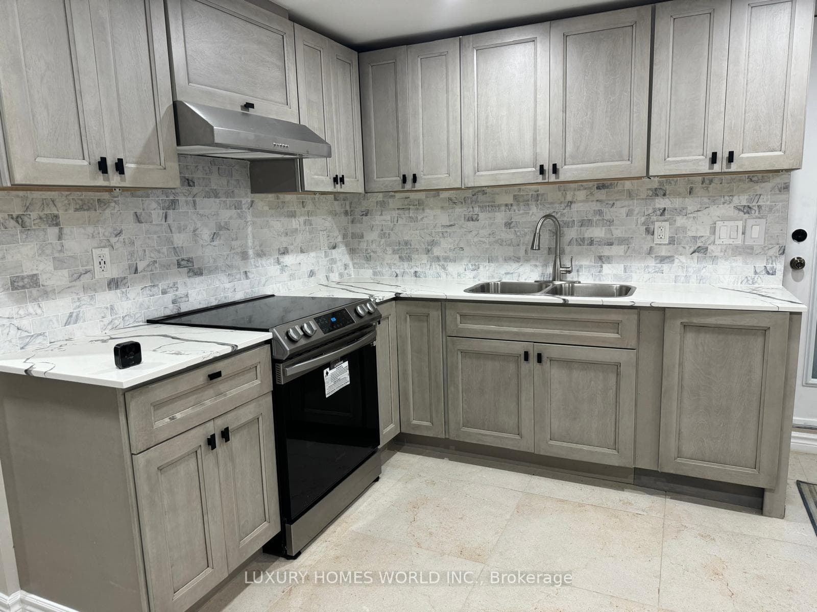 23 Moonstone Drive Unit BSMT photo 2